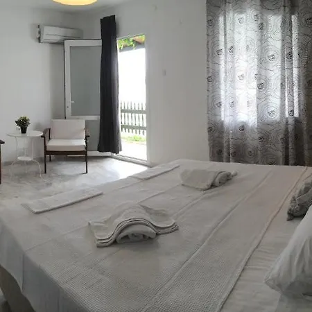 Affittacamere Karaburun Yali *