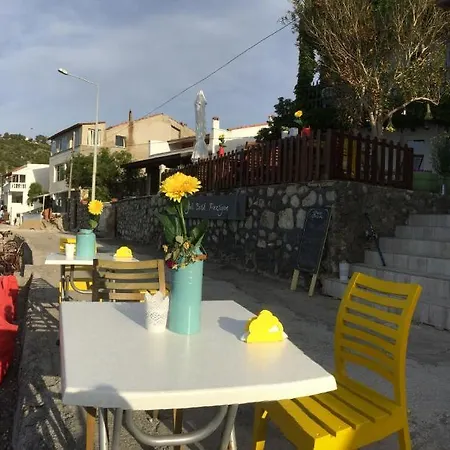 Karaburun Yali Affittacamere